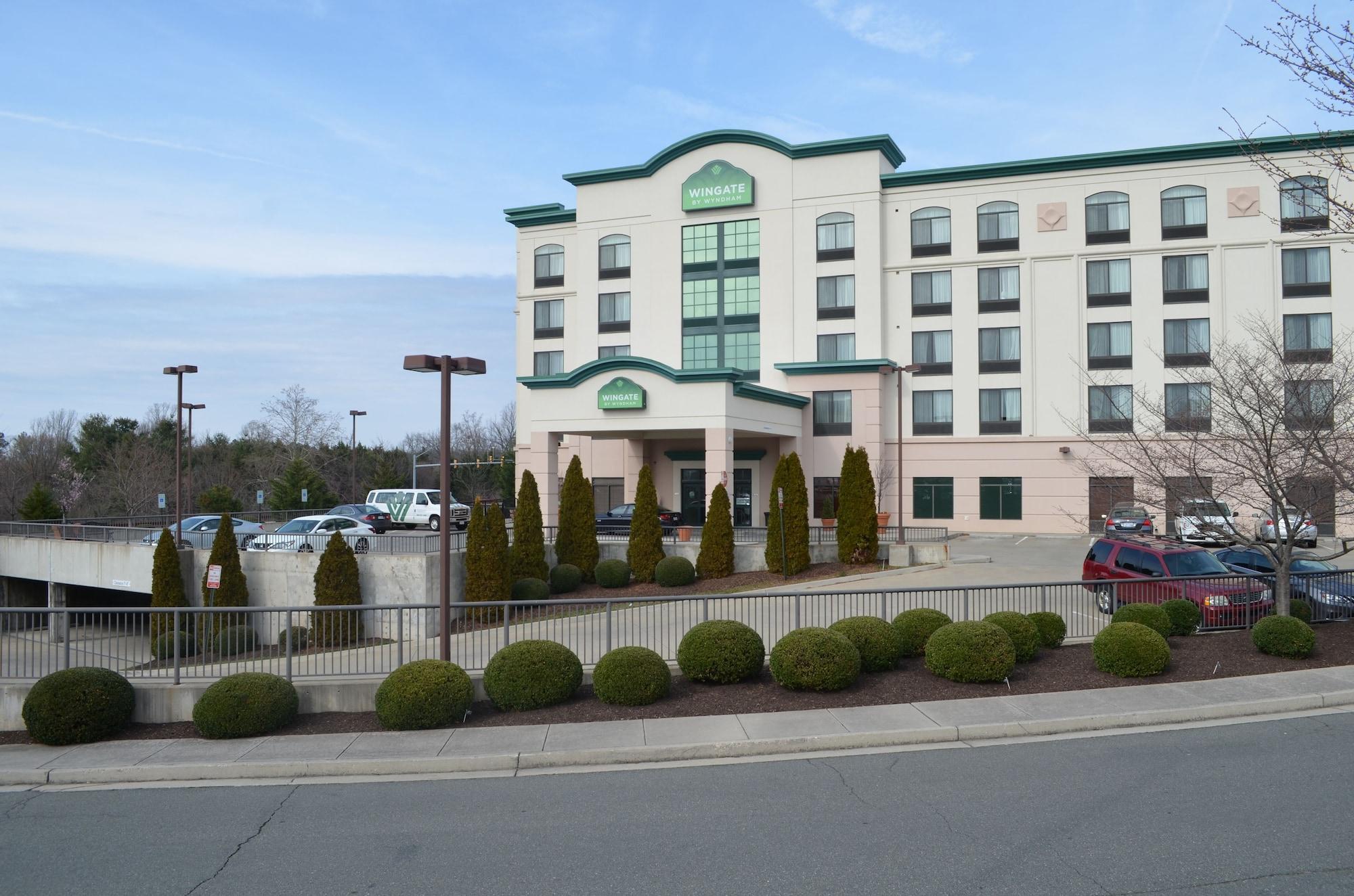 فندق Wingate By Wyndham Richmond شورت بومب المظهر الخارجي الصورة
