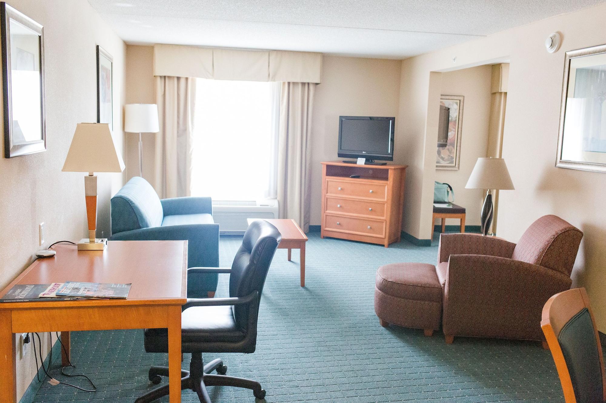 فندق Wingate By Wyndham Richmond شورت بومب المظهر الخارجي الصورة