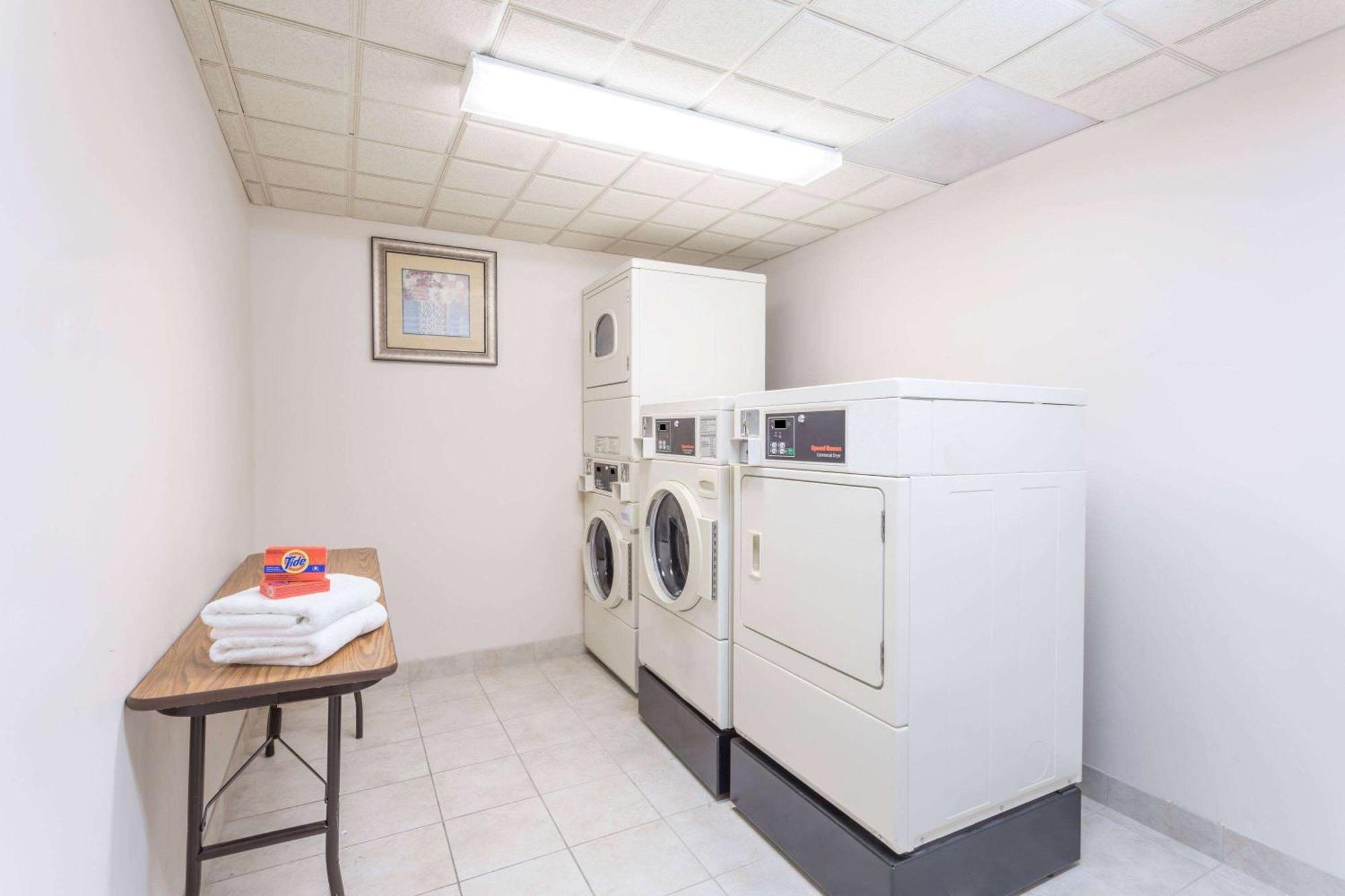فندق Wingate By Wyndham Richmond شورت بومب المظهر الخارجي الصورة