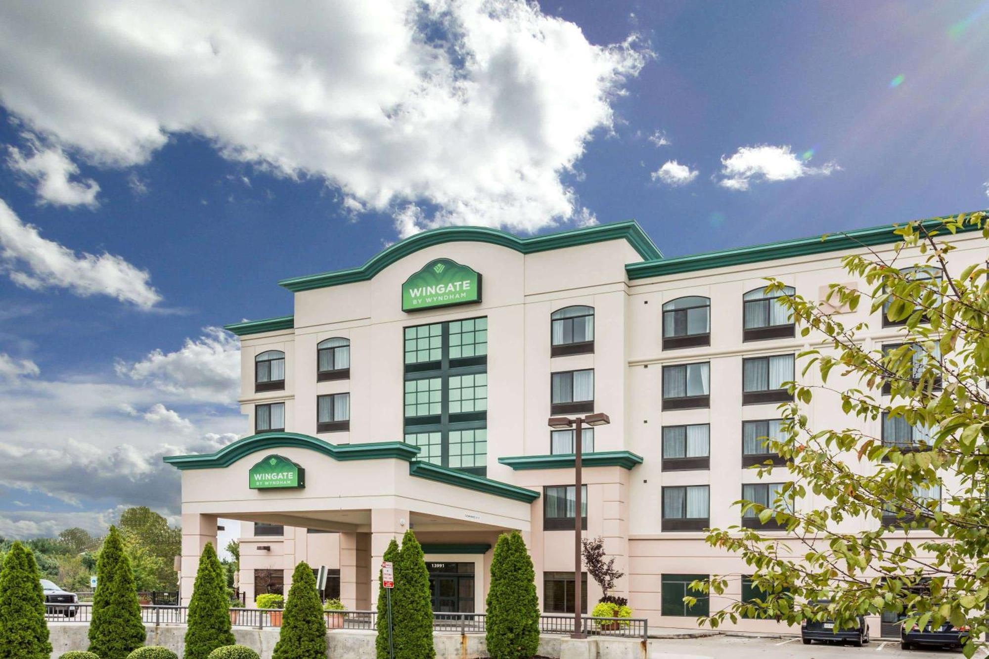 فندق Wingate By Wyndham Richmond شورت بومب المظهر الخارجي الصورة