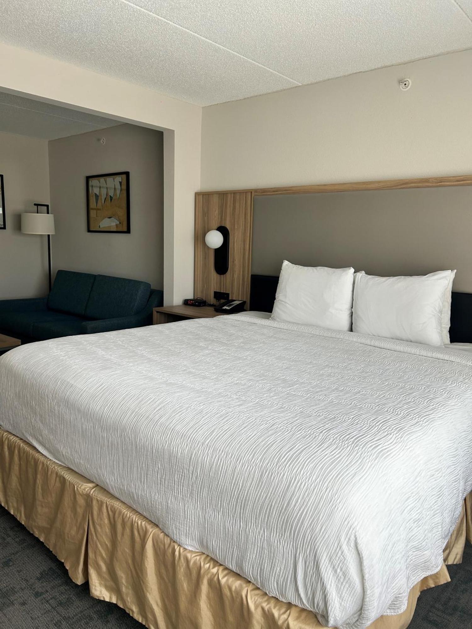 فندق Wingate By Wyndham Richmond شورت بومب المظهر الخارجي الصورة