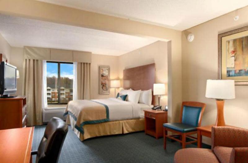 فندق Wingate By Wyndham Richmond شورت بومب المظهر الخارجي الصورة